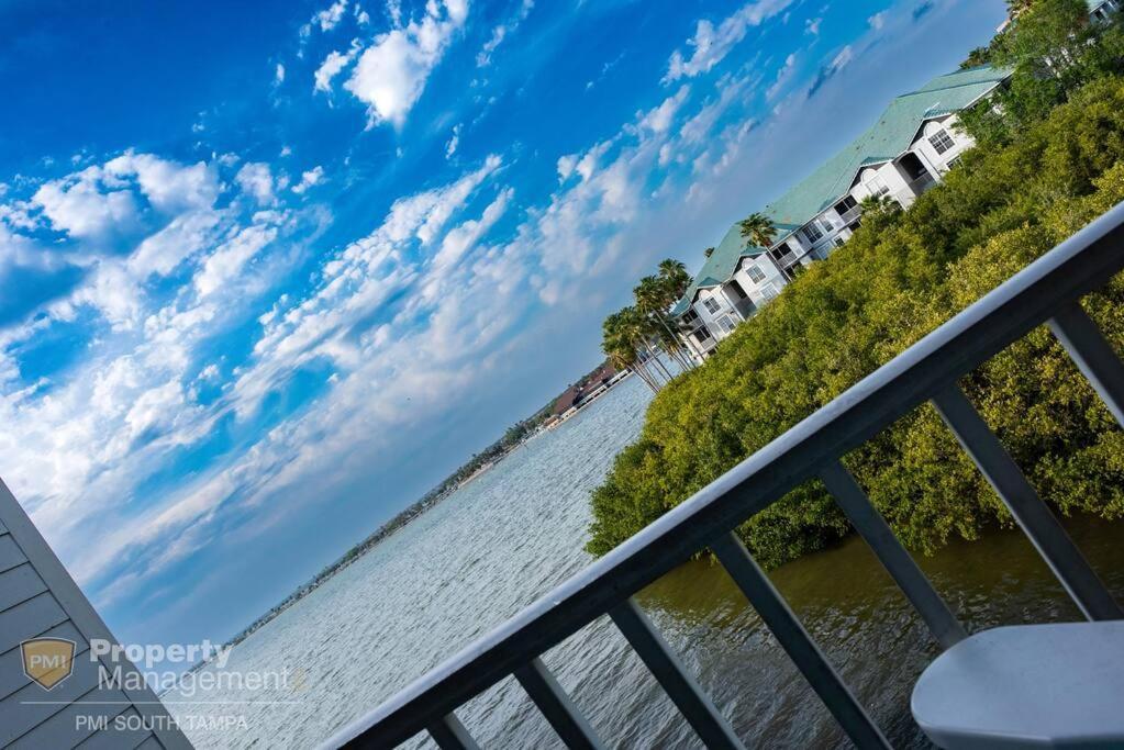 Tropical Serenity-Water View Heated Pool Tiki Bar Tampa Kültér fotó